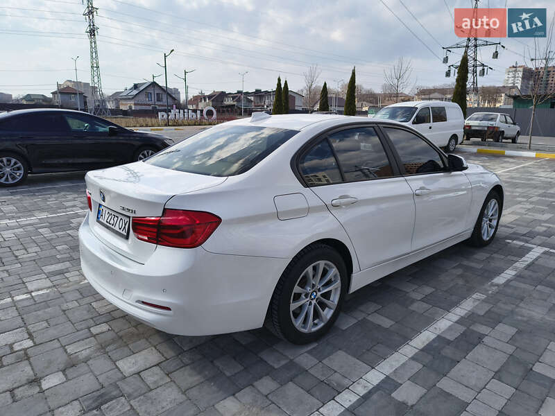 Седан BMW 3 Series 2016 в Ірпені