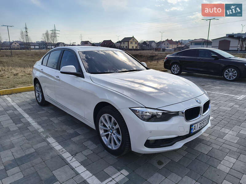Седан BMW 3 Series 2016 в Ірпені