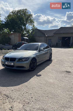 Седан BMW 3 Series 2007 в Шумске