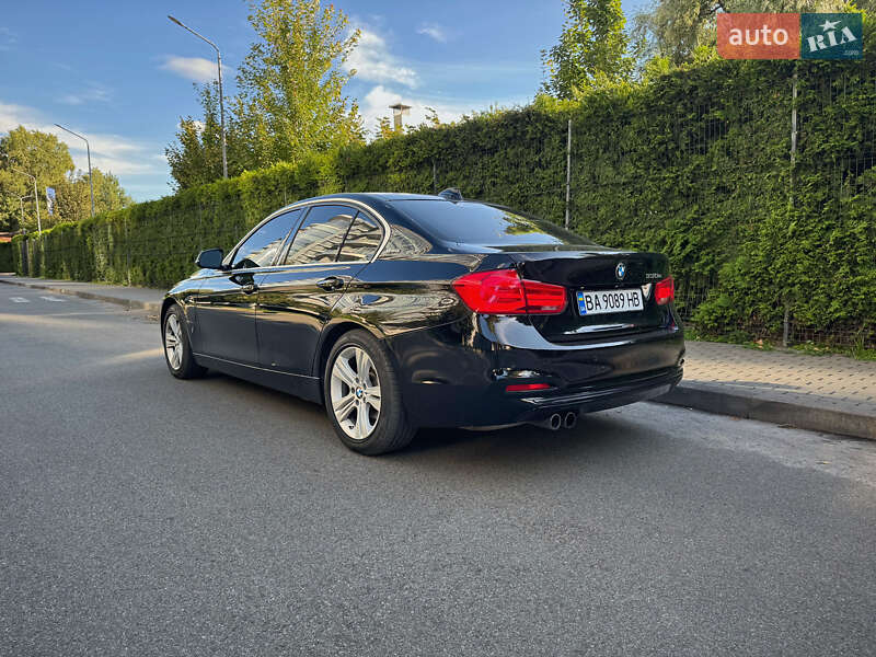Седан BMW 3 Series 2017 в Києві