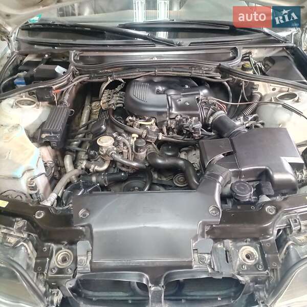 Седан BMW 3 Series 1999 в Кривом Роге фото 5 Седан BMW 3 Series 1999 в Кривом Роге