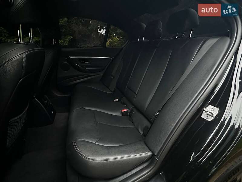 Седан BMW 3 Series 2016 в Рівному