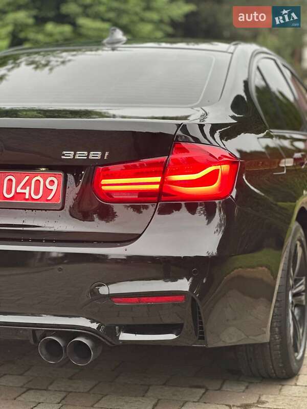 Седан BMW 3 Series 2016 в Рівному