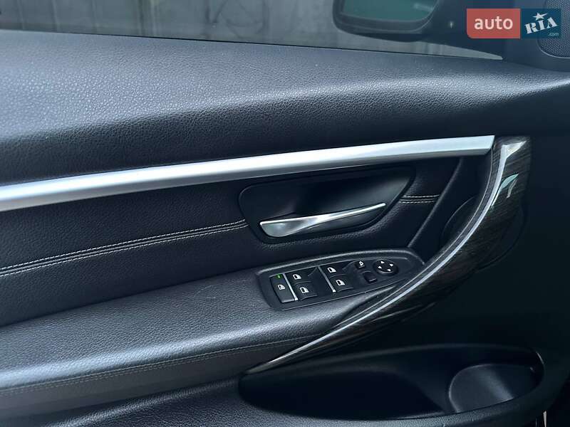 Седан BMW 3 Series 2016 в Рівному