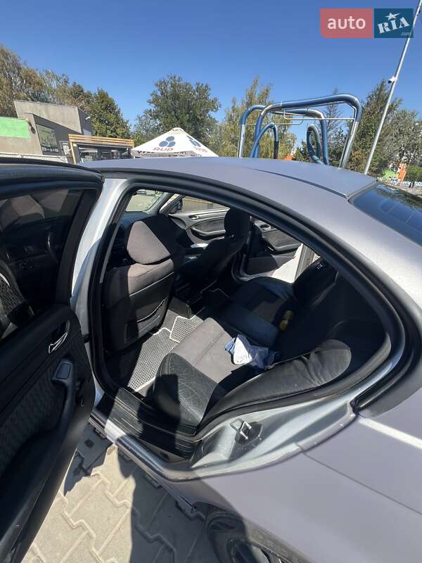 Седан BMW 3 Series 1999 в Кривом Роге