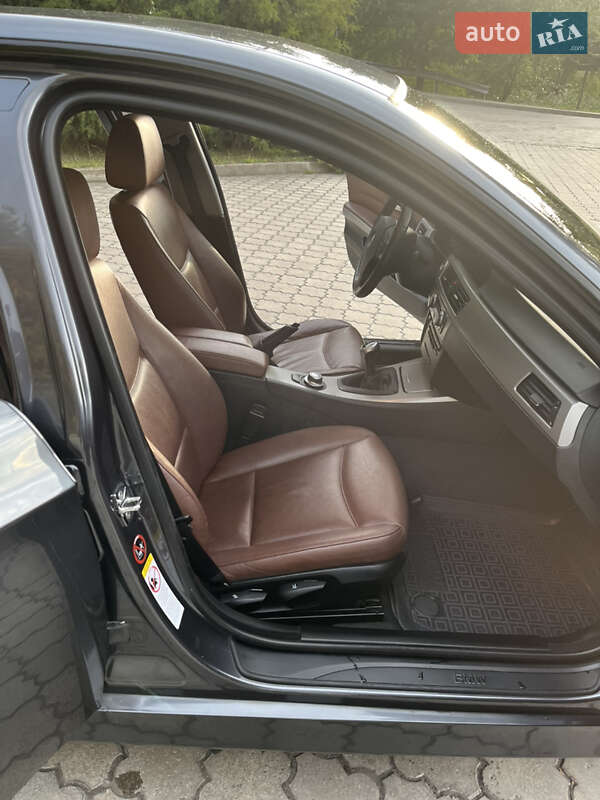 Седан BMW 3 Series 2007 в Павлограде