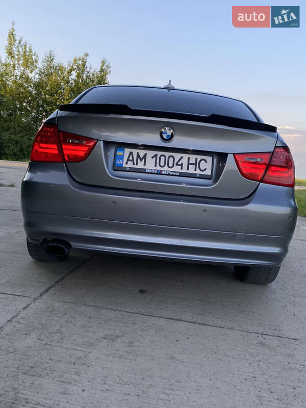 Седан BMW 3 Series 2012 в Коростені