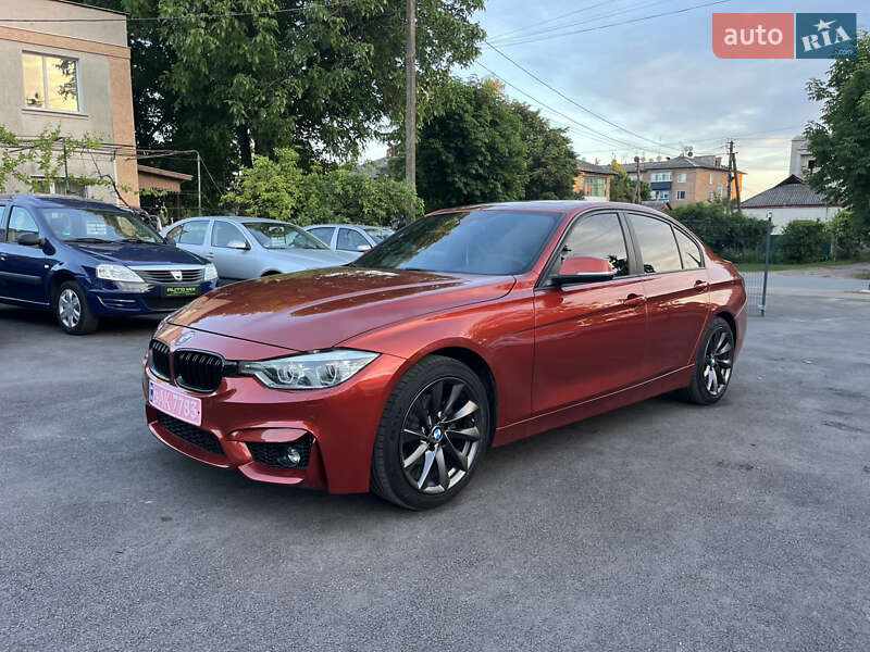 Седан BMW 3 Series 2018 в Киеве