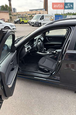 Универсал BMW 3 Series 2009 в Львове