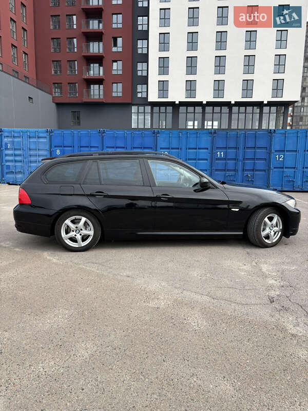 Універсал BMW 3 Series 2009 в Львові
