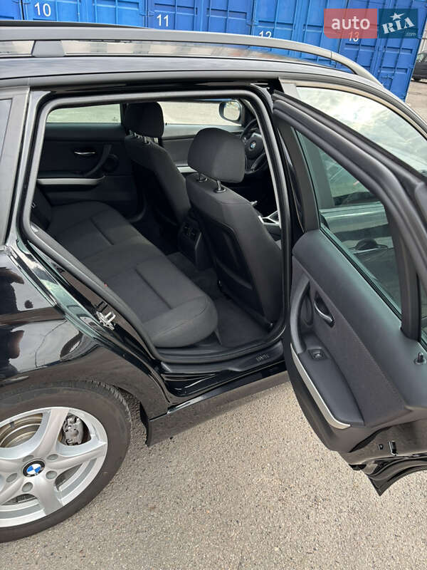 Універсал BMW 3 Series 2009 в Львові