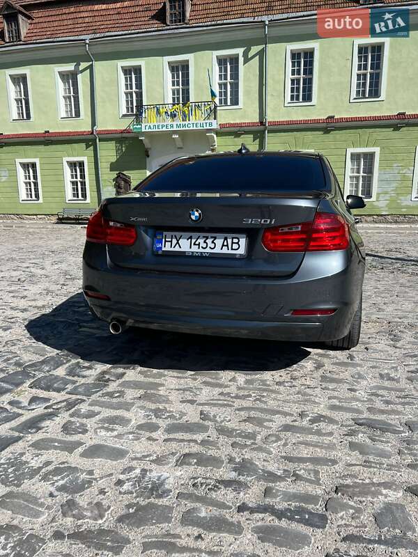 Седан BMW 3 Series 2015 в Каменец-Подольском фото 15 Седан BMW 3 Series 2015 в Каменец-Подольском