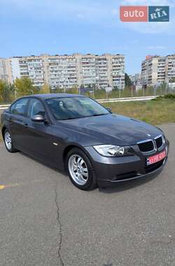Седан BMW 3 Series 2005 в Киеве