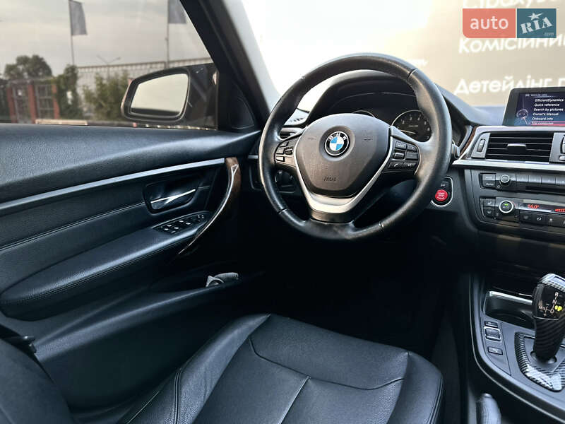 Седан BMW 3 Series 2015 в Харькове