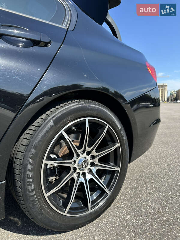 Седан BMW 3 Series 2012 в Харькове