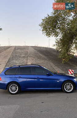 Универсал BMW 3 Series 2009 в Киеве