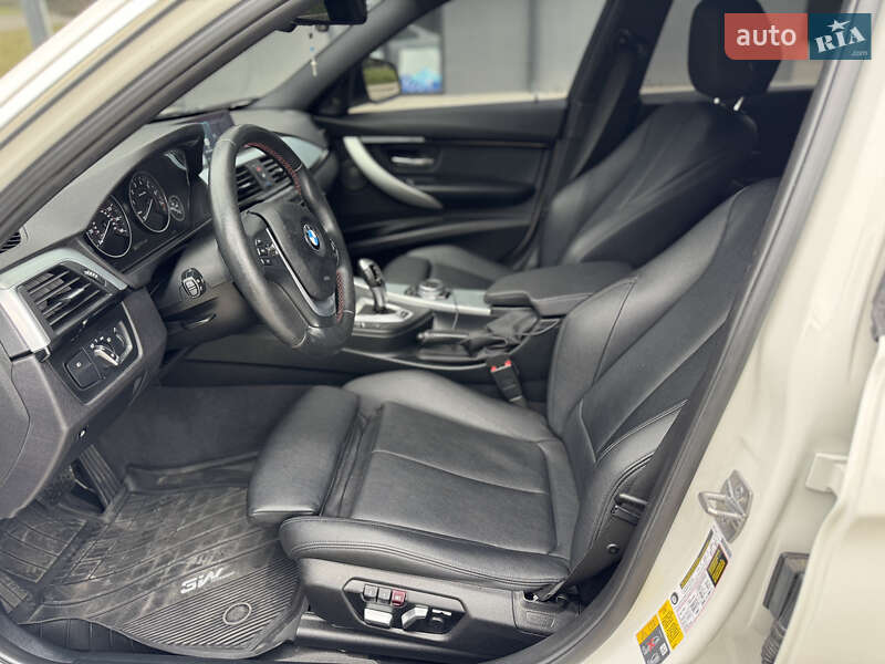Седан BMW 3 Series 2016 в Львове