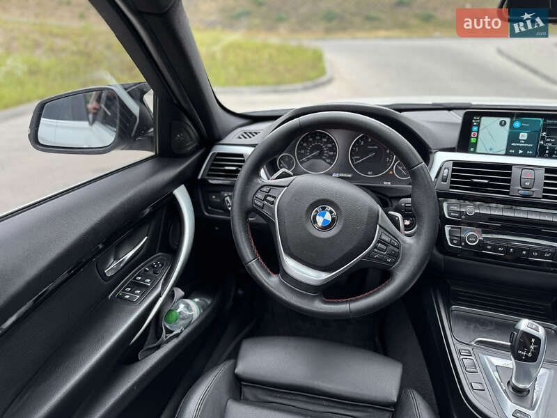 Седан BMW 3 Series 2016 в Львове