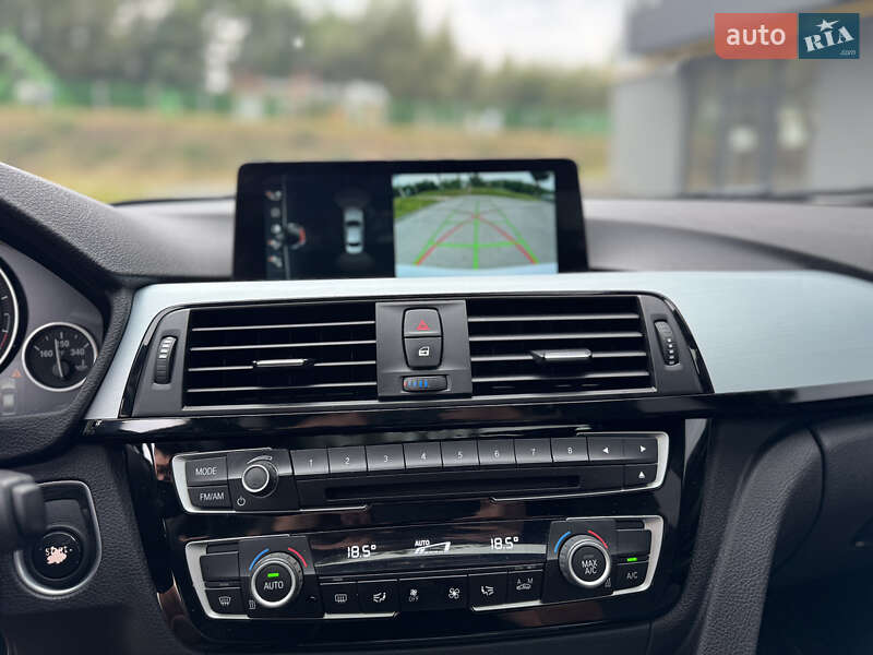 Седан BMW 3 Series 2016 в Львове