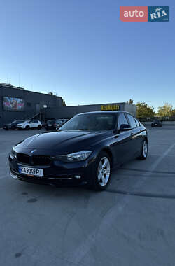 Седан BMW 3 Series 2015 в Киеве