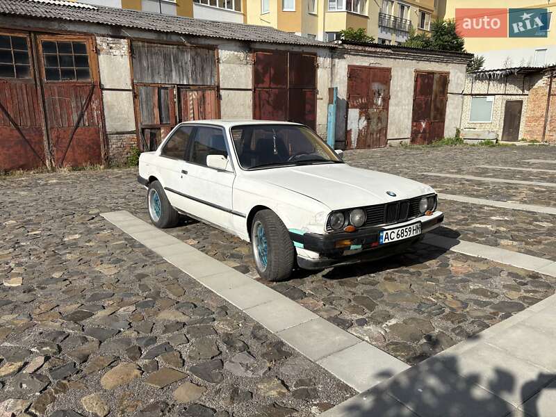 Купе BMW 3 Series 1985 в Луцьку