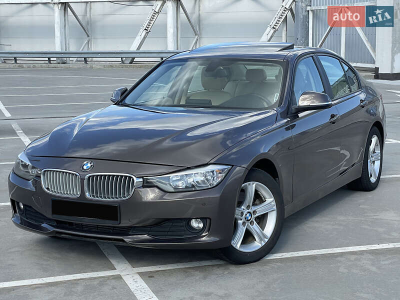 Седан BMW 3 Series 2014 в Киеве