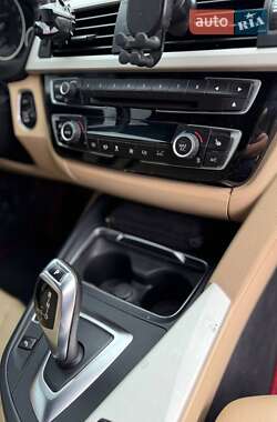 Седан BMW 3 Series 2017 в 