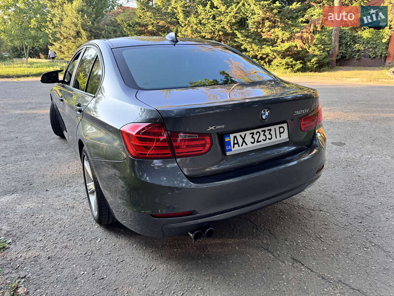 Седан BMW 3 Series 2013 в Харькове