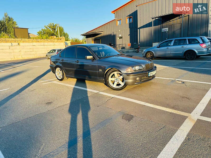 Седан BMW 3 Series 2000 в Ирпене