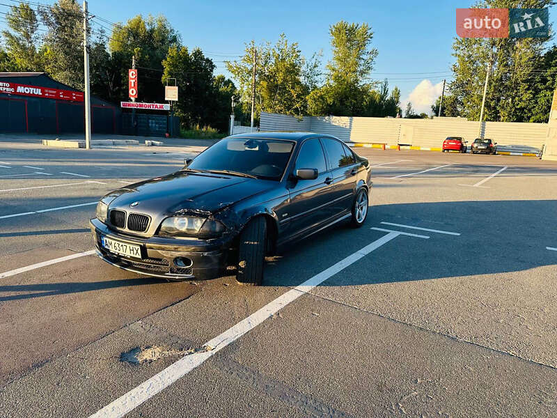 Седан BMW 3 Series 2000 в Ирпене