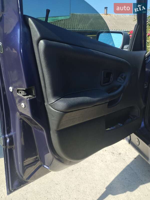 Седан BMW 3 Series 1997 в Брацлаве