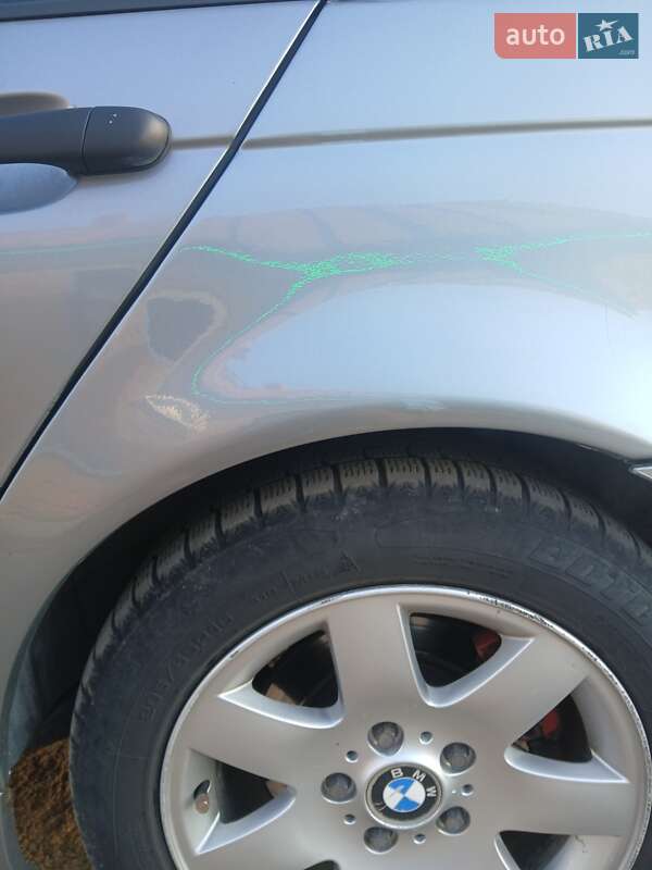 Седан BMW 3 Series 2003 в Коростене