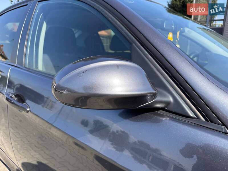 Седан BMW 3 Series 2008 в Ужгороді