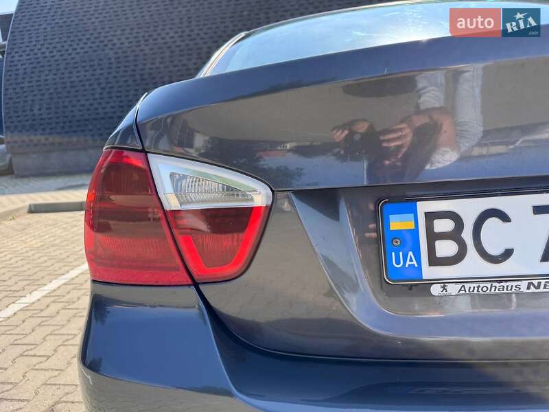 Седан BMW 3 Series 2008 в Ужгороді