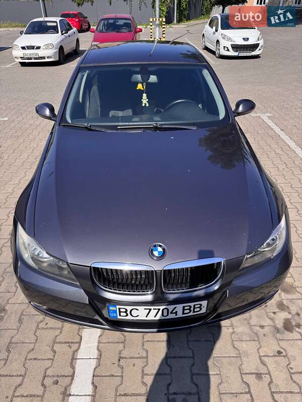 Седан BMW 3 Series 2008 в Ужгороді