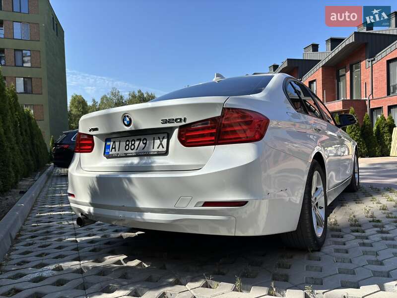 Седан BMW 3 Series 2014 в Киеве