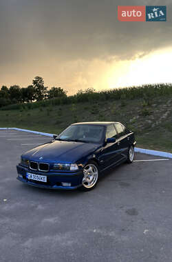 Седан BMW 3 Series 1998 в Умани