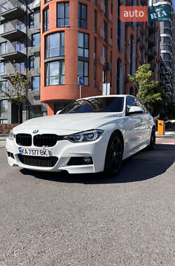 Седан BMW 3 Series 2018 в Києві