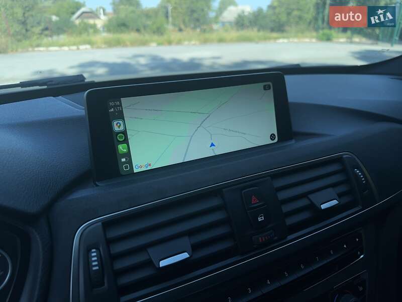 Седан BMW 3 Series 2016 в Киеве