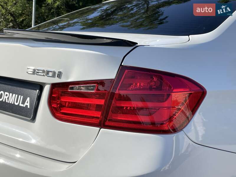 Седан BMW 3 Series 2014 в Киеве