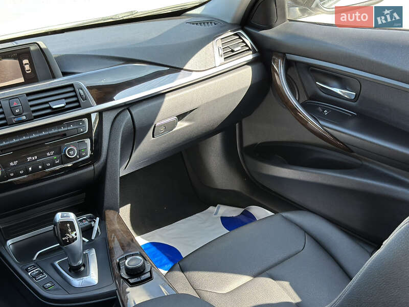 Седан BMW 3 Series 2016 в Луцьку фото 21 Седан BMW 3 Series 2016 в Луцьку