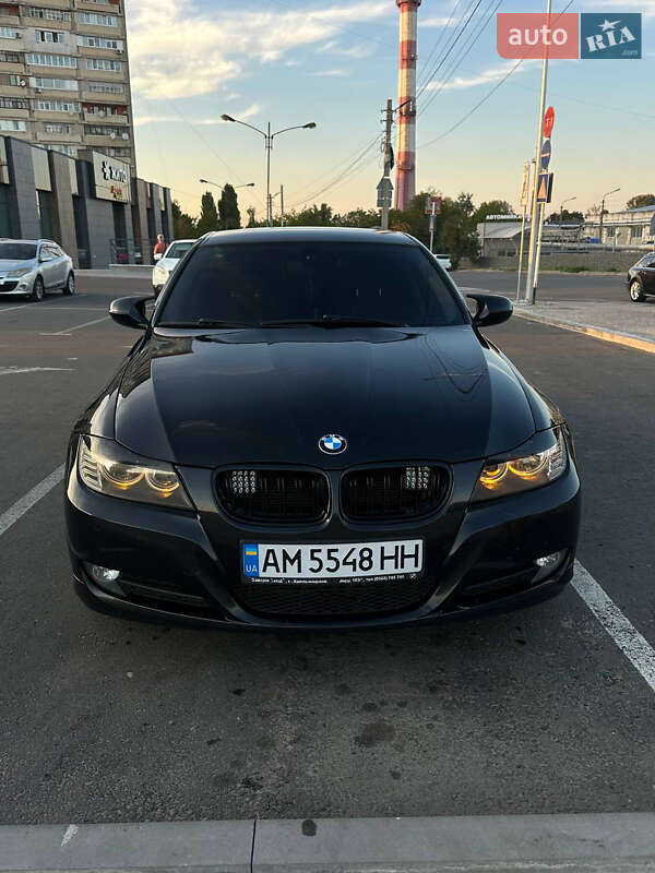 Седан BMW 3 Series 2009 в Житомире