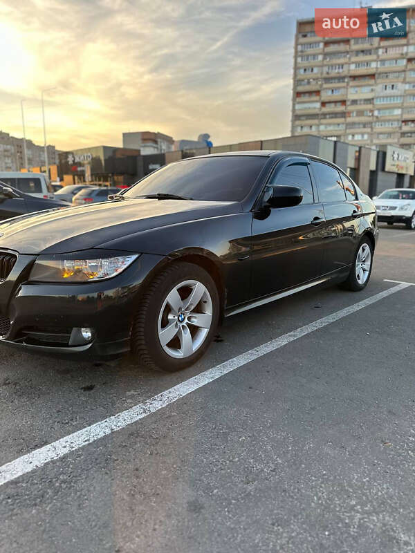 Седан BMW 3 Series 2009 в Житомире