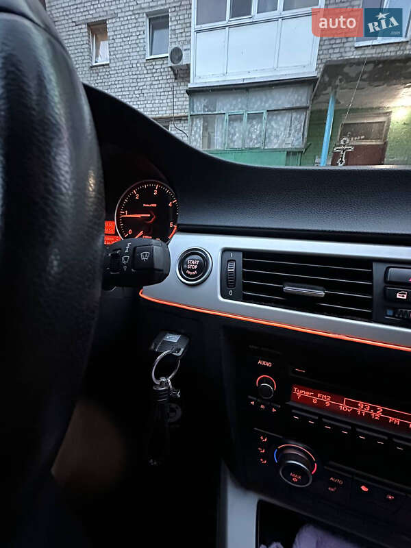 Седан BMW 3 Series 2009 в Житомире