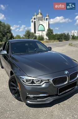 Седан BMW 3 Series 2016 в Киеве