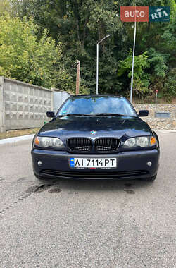 Седан BMW 3 Series 2004 в Ржищеве