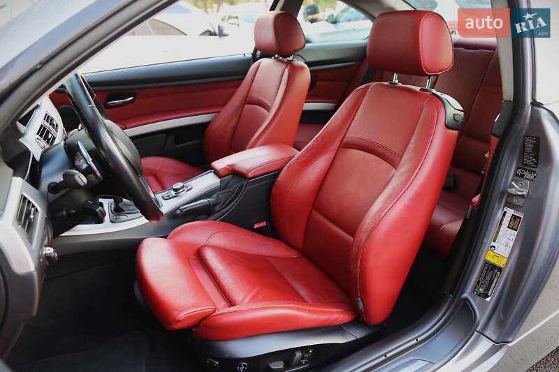 Купе BMW 3 Series 2010 в Киеве