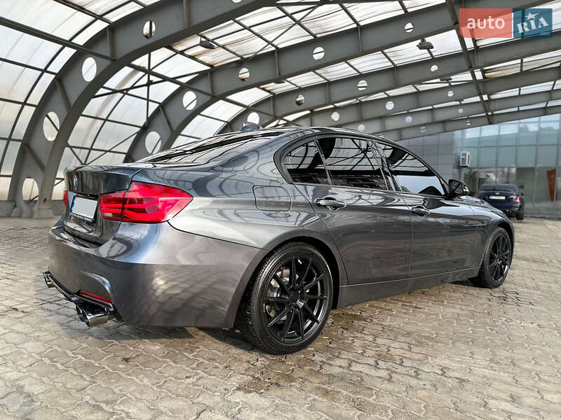 Седан BMW 3 Series 2015 в Киеве