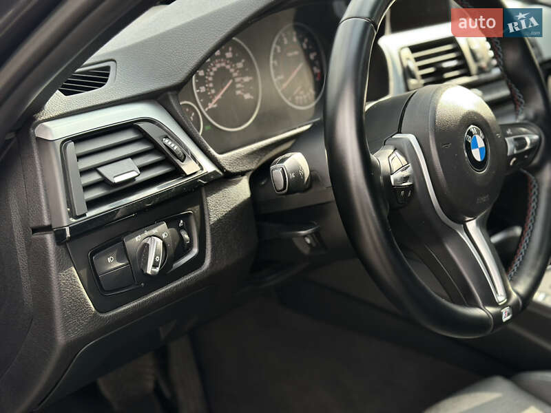 Седан BMW 3 Series 2015 в Киеве