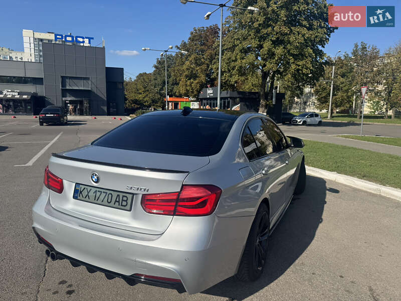 Седан BMW 3 Series 2017 в Харкові